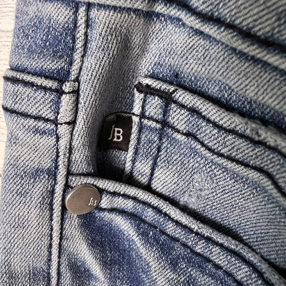 Judy Blue Jeans Womens Size 5/27 Relaxed fit Medium Wash Raw Distressed Hem - Picture 10 of 16